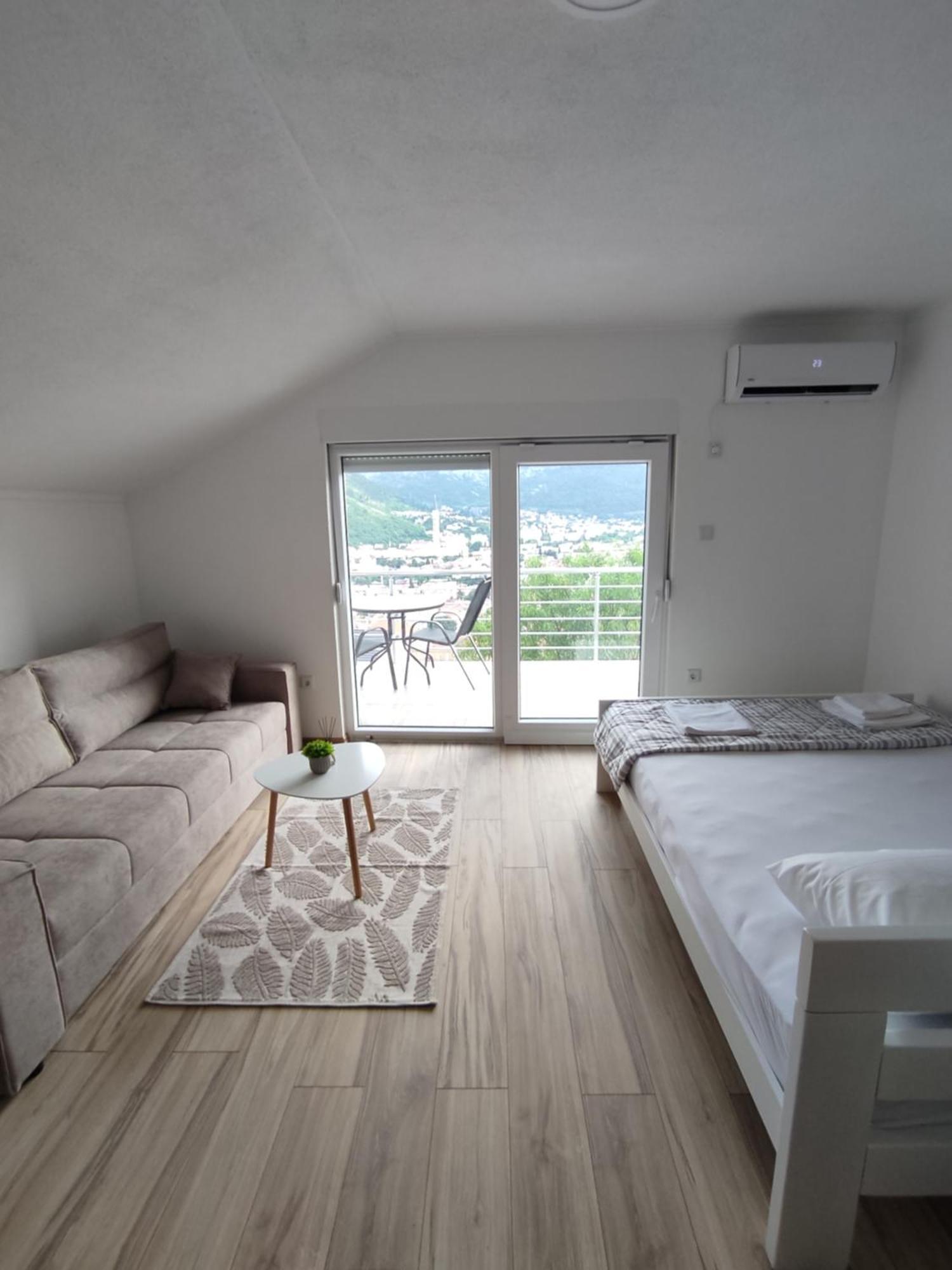 View Of The City - Studio Apartment Mostar Buitenkant foto