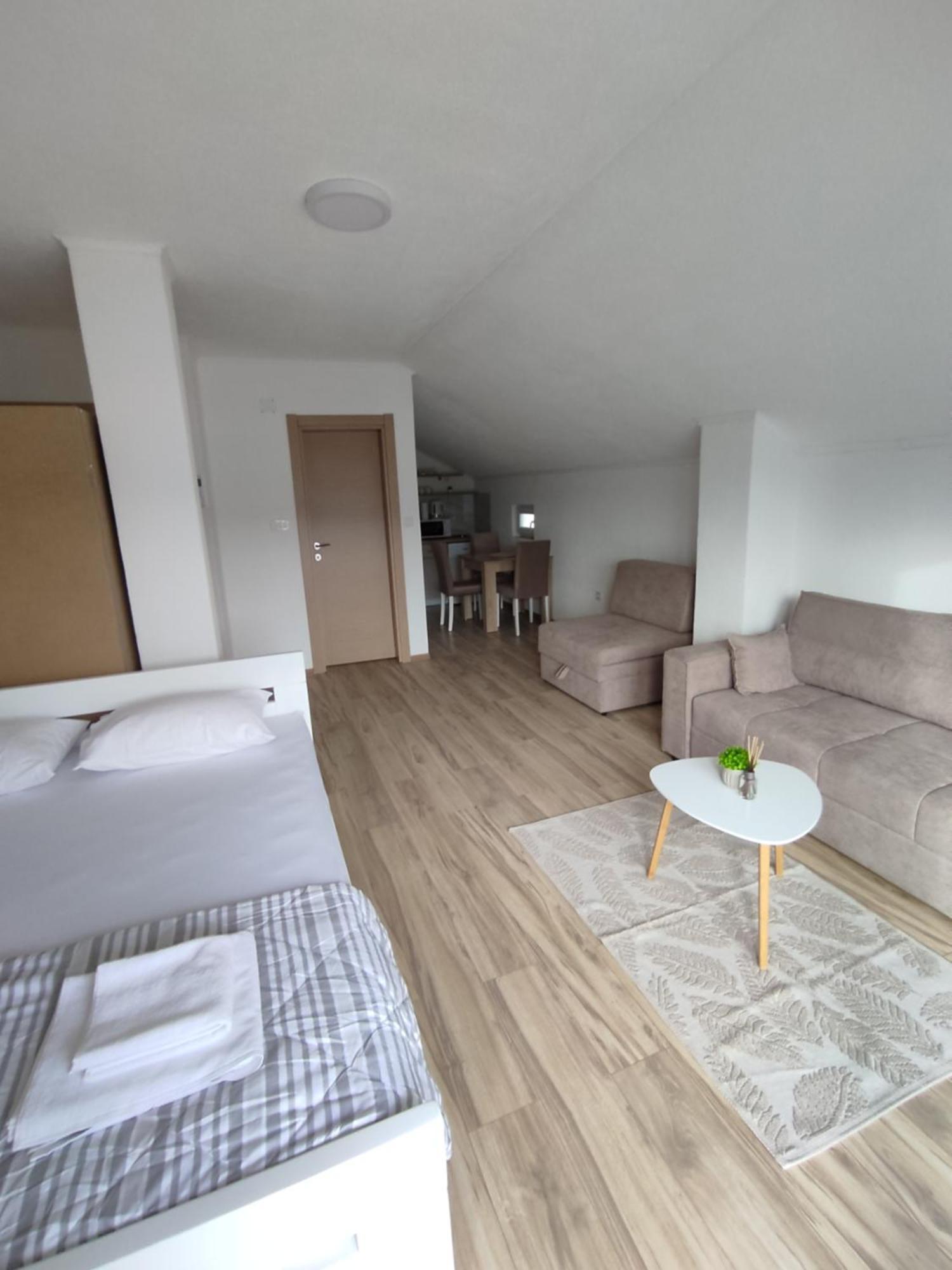 View Of The City - Studio Apartment Mostar Buitenkant foto