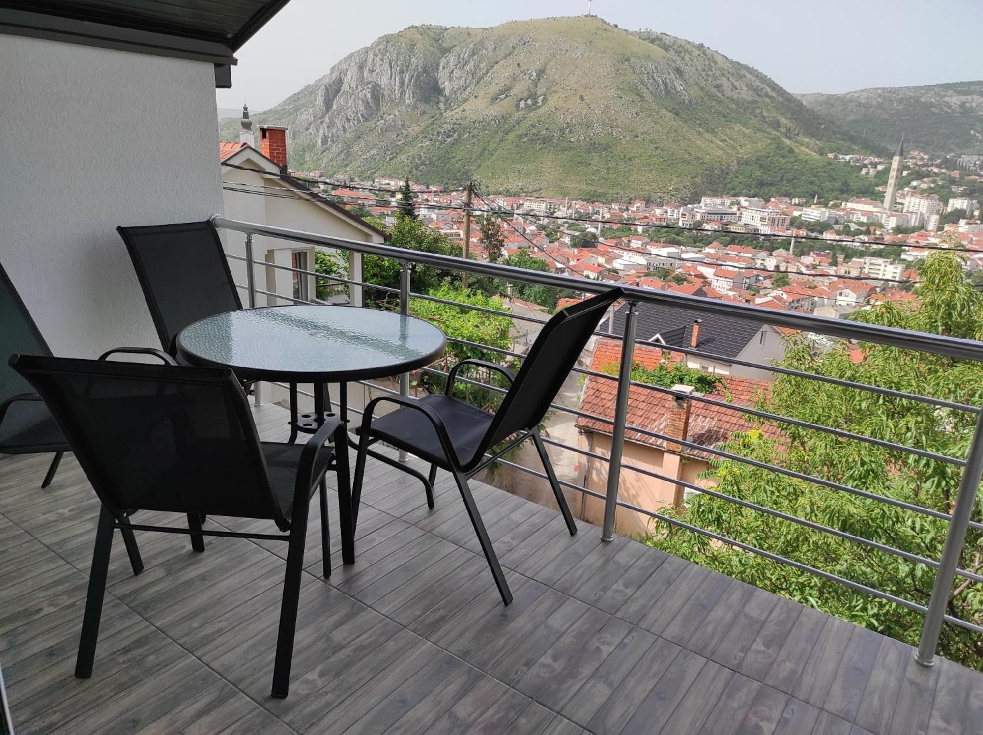View Of The City - Studio Apartment Mostar Buitenkant foto